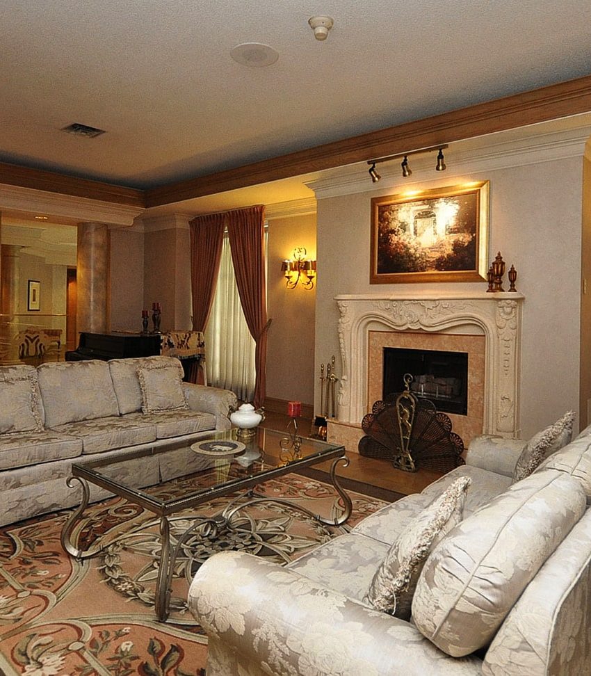 mansion-condos-55-kingsbridge-garden-circle-mississauga-lobby