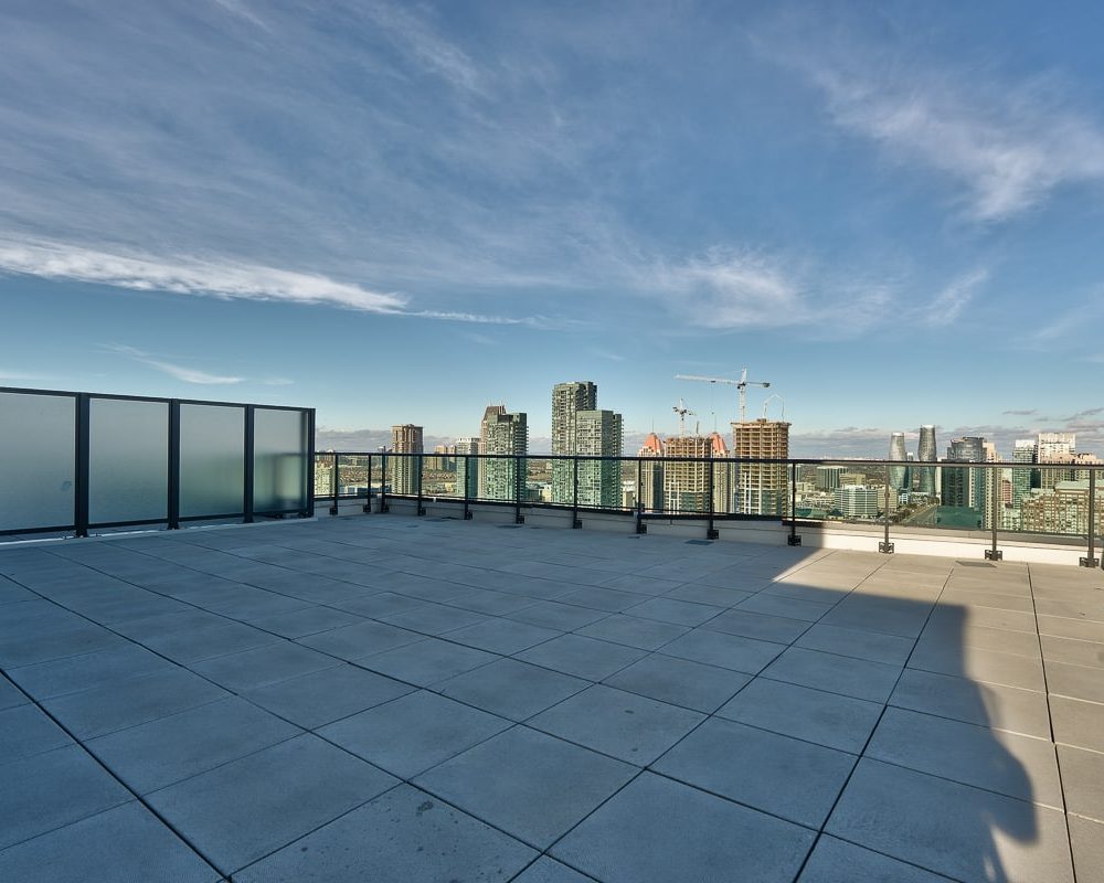 mississauga-penthouses-for-sale-terraces