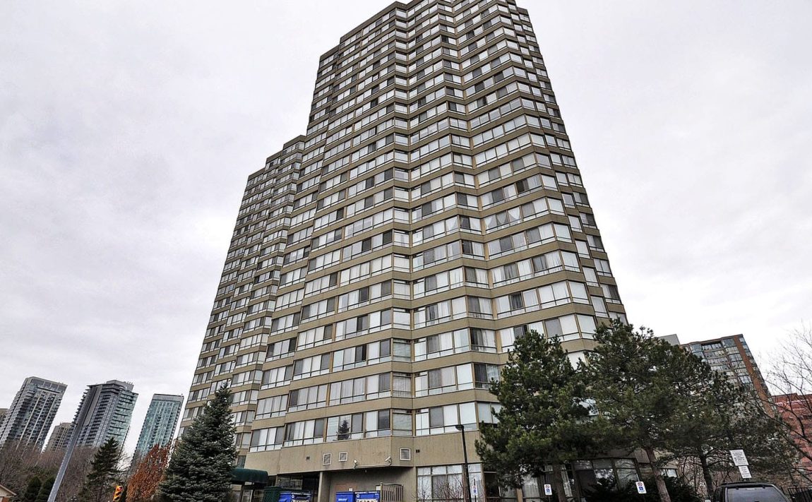 the-towne-condo-3605-kariya-dr-mississauga-square-one-condos