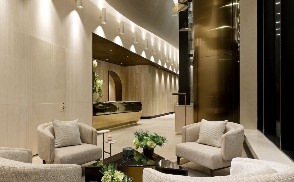 the-well-2-condos-480-front-st-w-toronto-concierge-lobby