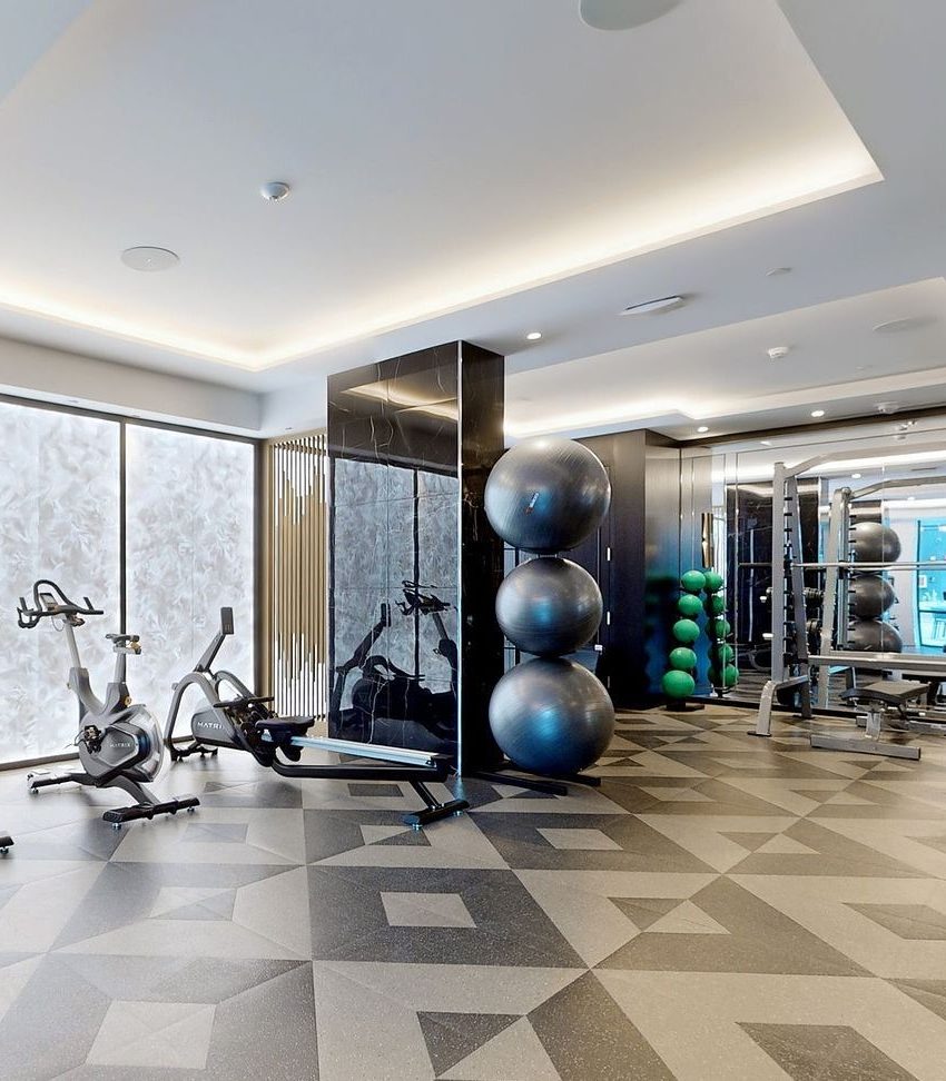 the-well-signature-condos-455-wellington-st-w-toronto-amenities-gym-fitness