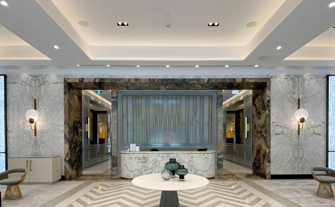 the-well-signature-condos-455-wellington-st-w-toronto-concierge-lobby-security