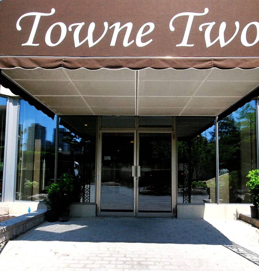 towne-two-condo-55-elm-dr-w-mississauga-square-one-condos