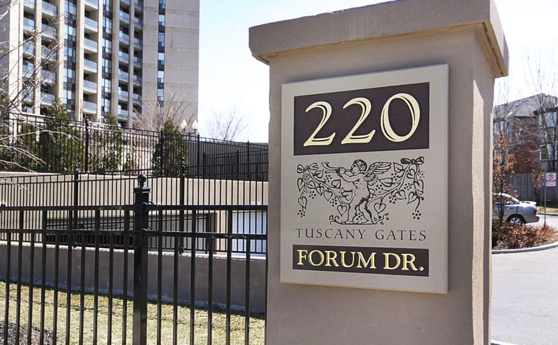 tuscany-gate-220-forum-dr-mississauga-condos-square-one