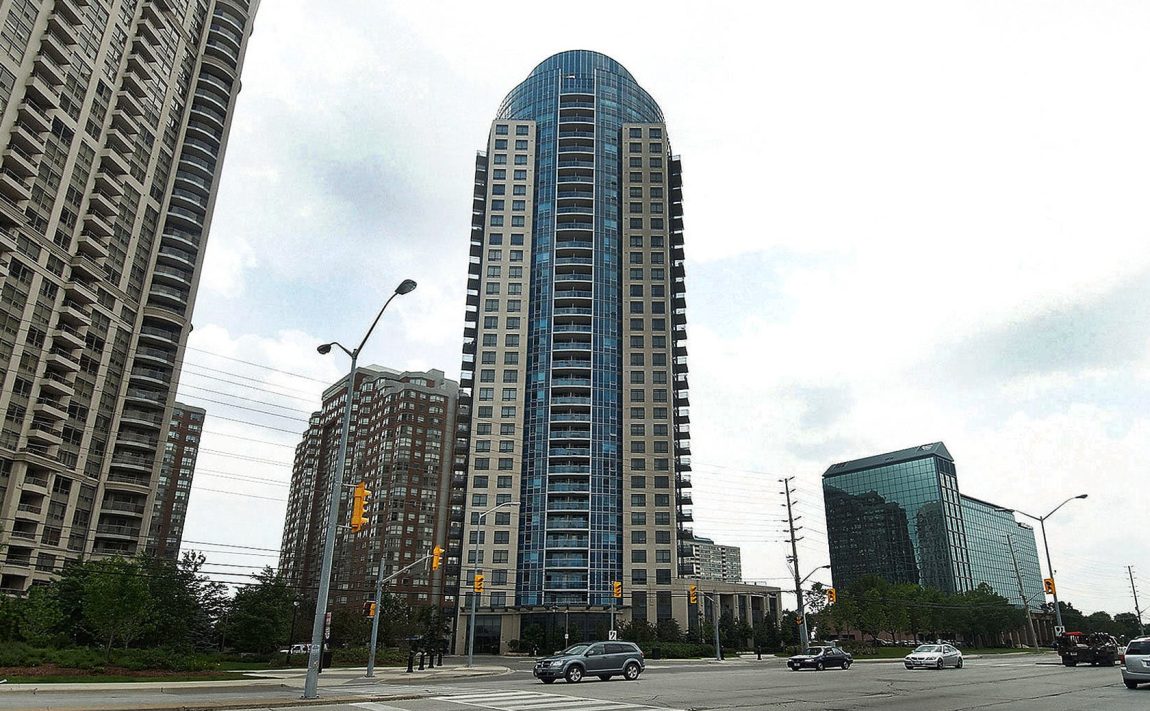 ultra-ovation-condos-330-burnhamthorpe-rd-w-mississauga-for-sale