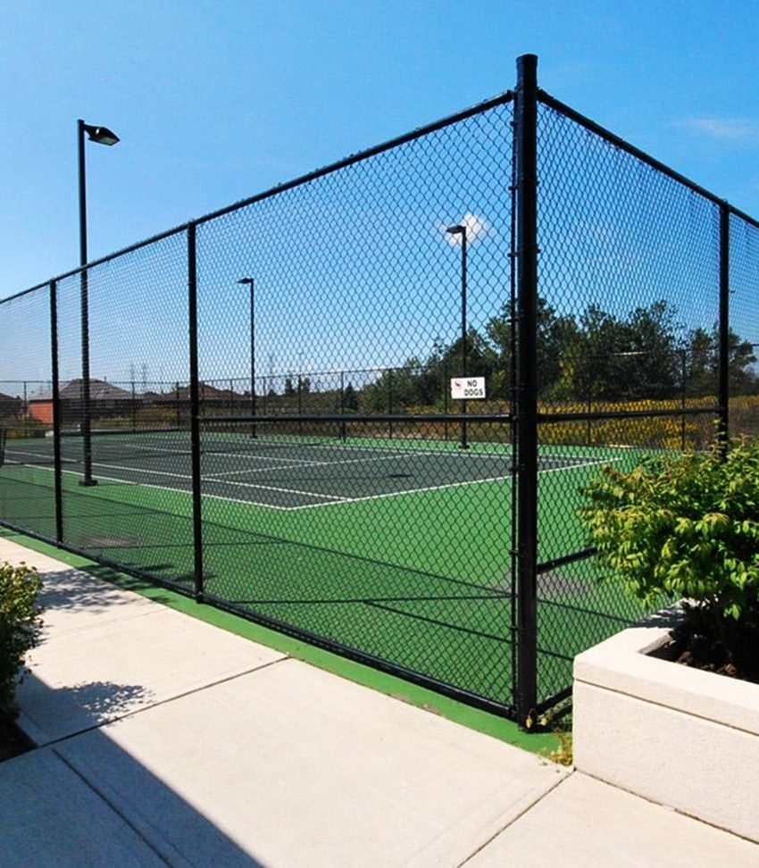 universal-condos-335-rathburn-rd-w-mississauga-tennis-court