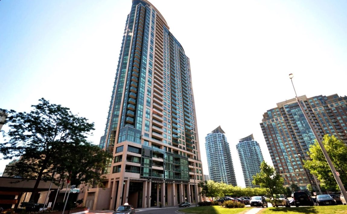 widesuite-condos-208-enfield-pl-mississauga-square-one-for-sale