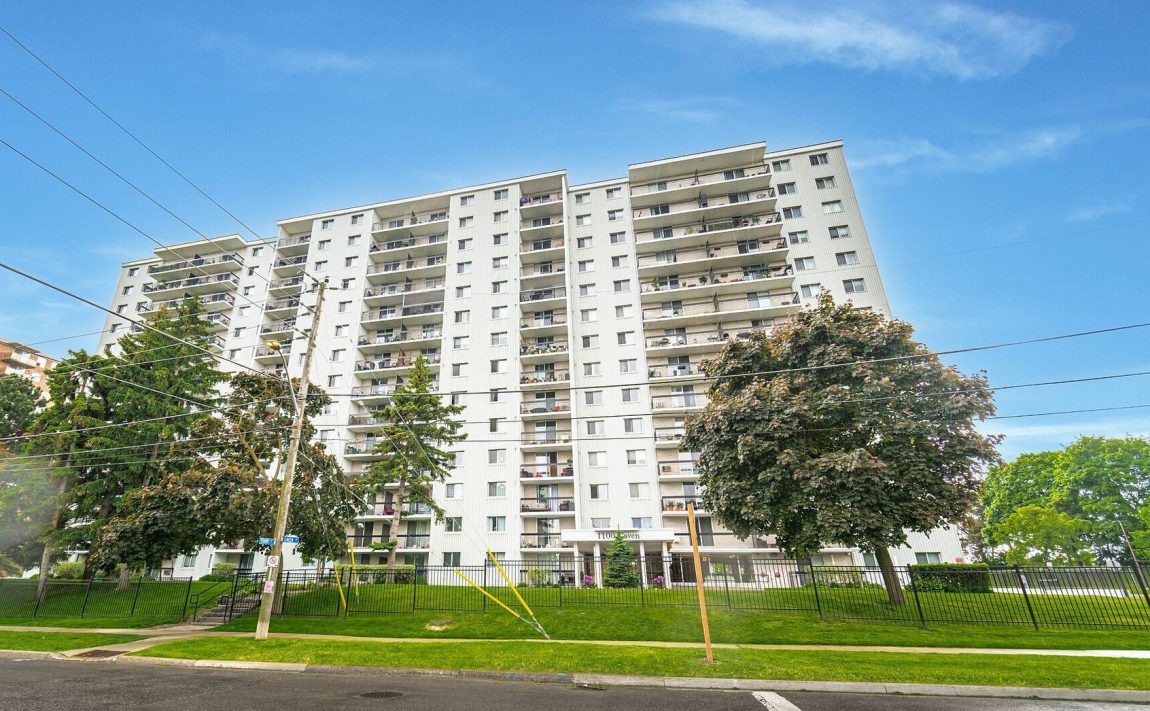 1100-caven-st-condos-mississauga-port-credit