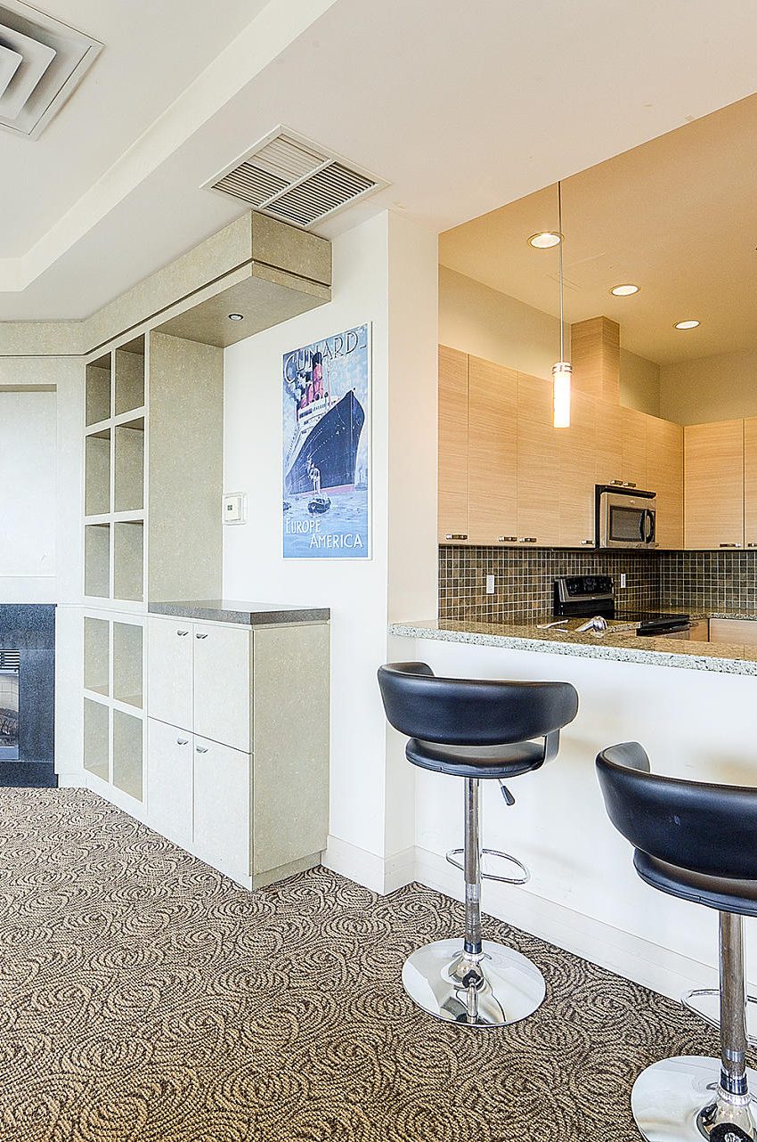 1-avondale-lofts-1-avondale-ave-north-york-amenities-kitchen