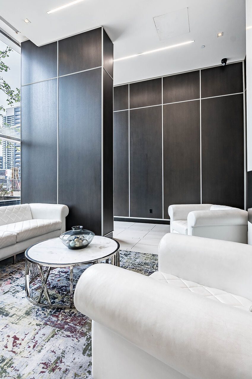 emerald-park-condos-9-bogart-ave-11-bogart-ave-north-york-lobby