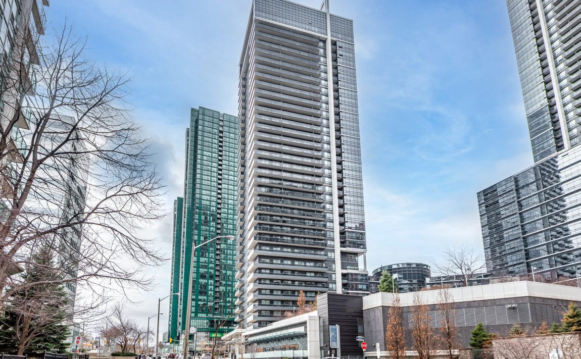 hullmark-centre-condos-2-anndale-dr-north-york