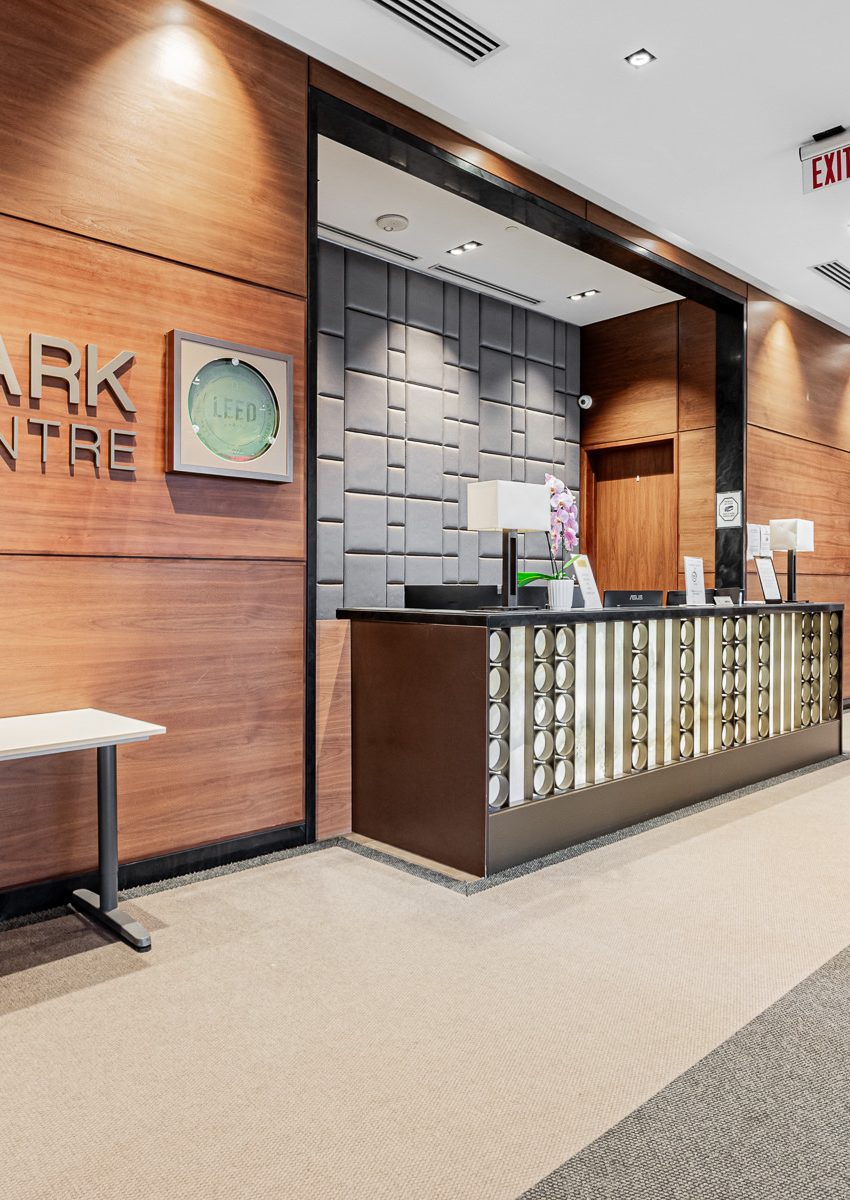 hullmark-centre-condos-2-anndale-dr-north-york-concierge-lobby