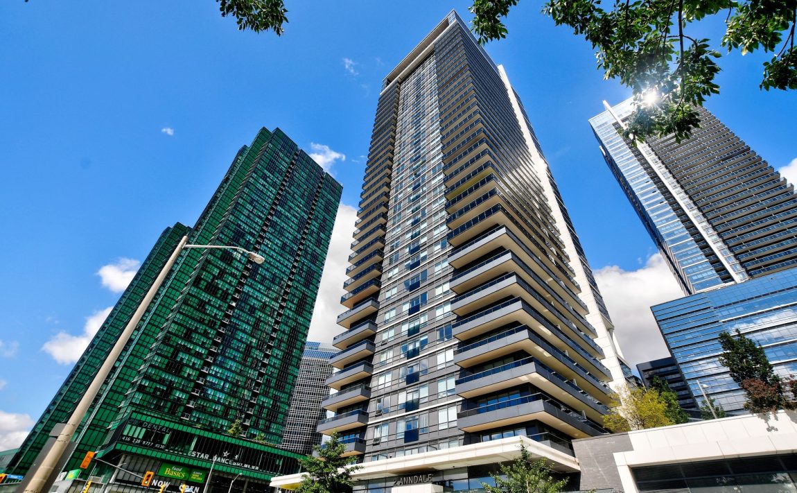 hullmark-centre-condos-2-anndale-dr-north-york-neighbourhood