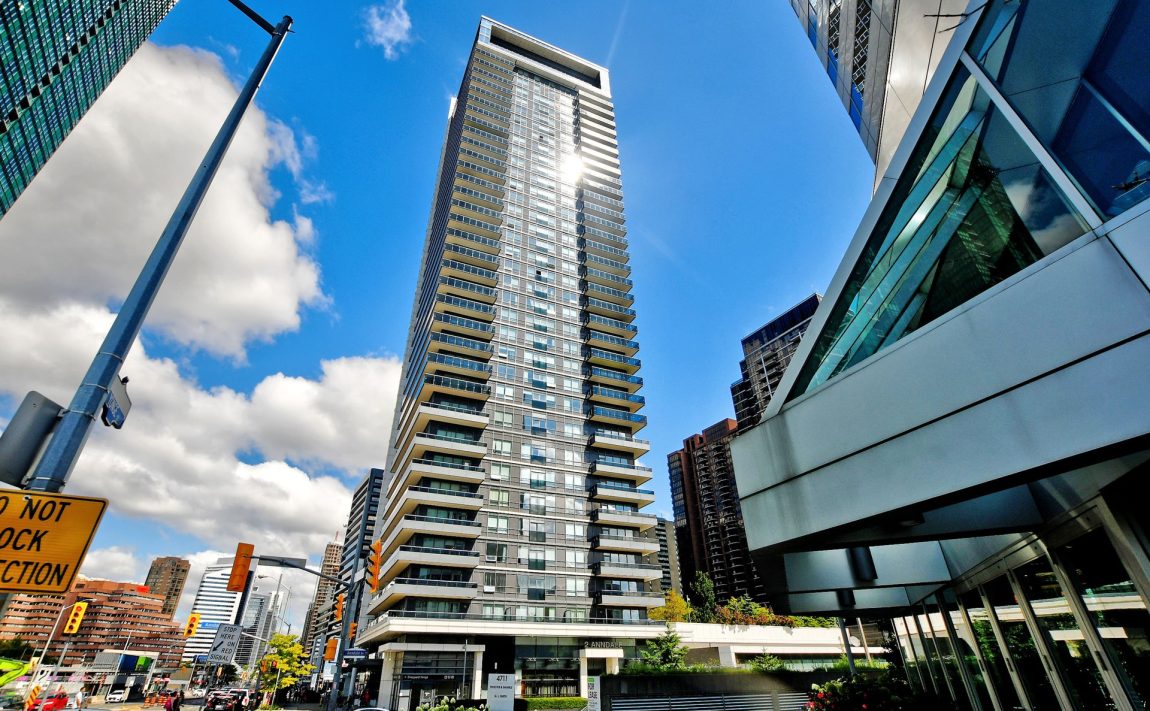 hullmark-centre-condos-2-anndale-dr-north-york-yonge-sheppard