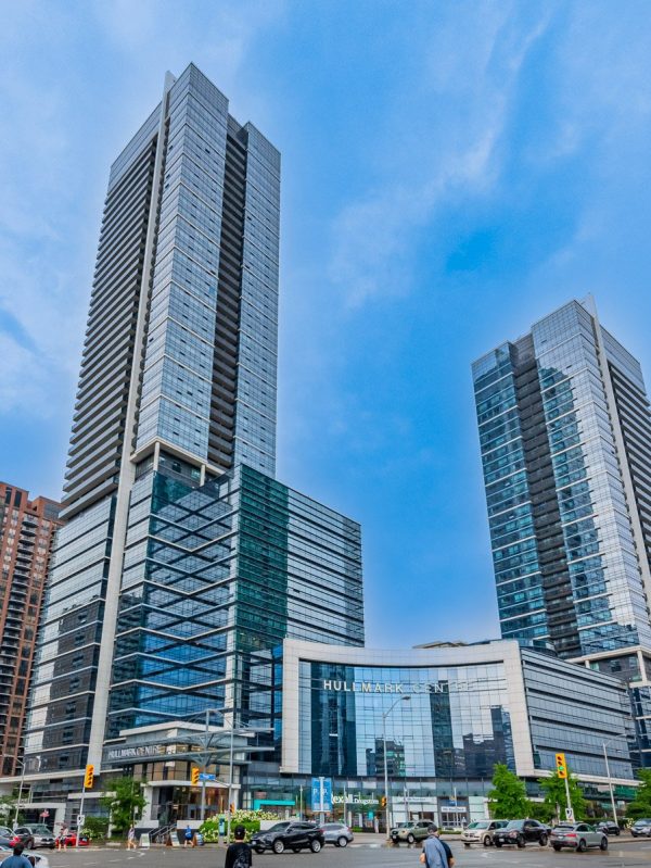 hullmark-centre-ii-5-sheppard-ave-e-condos-for-sale