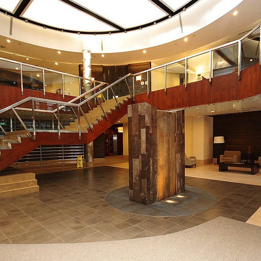 3880-duke-of-york-blvd-condos-ovation-mississauga-concierge-lobby