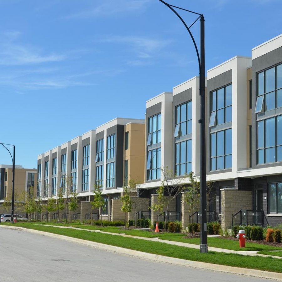 marquee-towns-little-creek-rd-four-springs-mississauga-luxury-townhouses-exterior