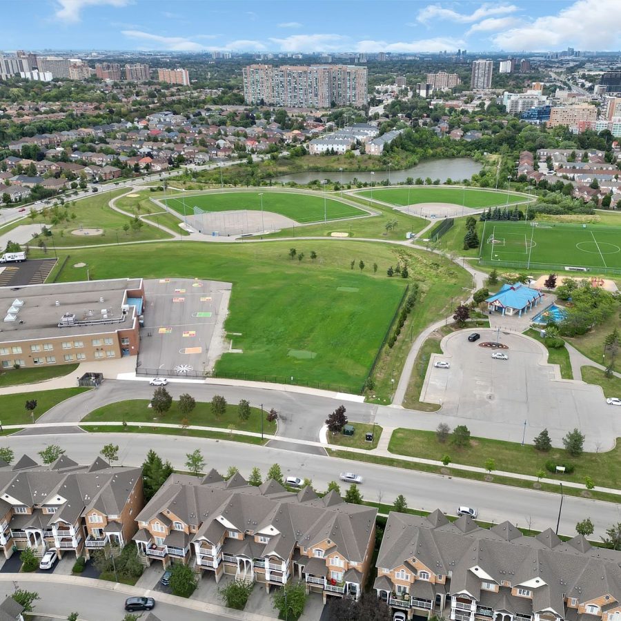 shoreline-drive-townhomes-mississauga-elmcreek-dr