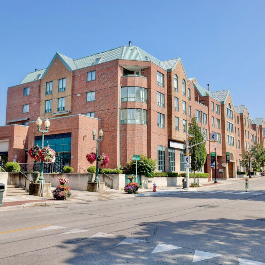towne-square-condos-221-robinson-st-oakville